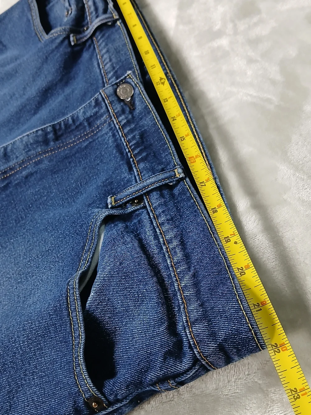 Levi's 44x32 Jeans Men's Relaxed Fit Straight Leg Dark Wash Blue Denim